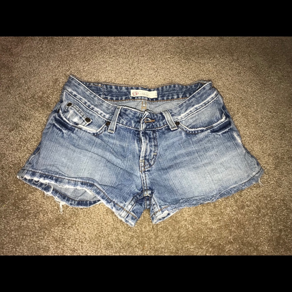 Buckle Jean shorts
